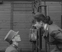 Những Chuyến Xe Lửa Được Theo Dõi Chặt Chẽ