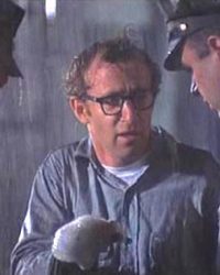 Cầm Tiền Và Chạy